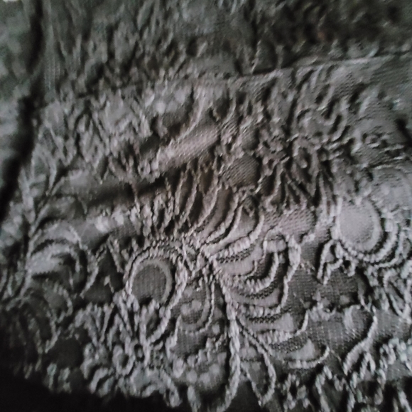 NWT Torrid Black Lace Peplum Top Size 1 - Picture 4 of 5